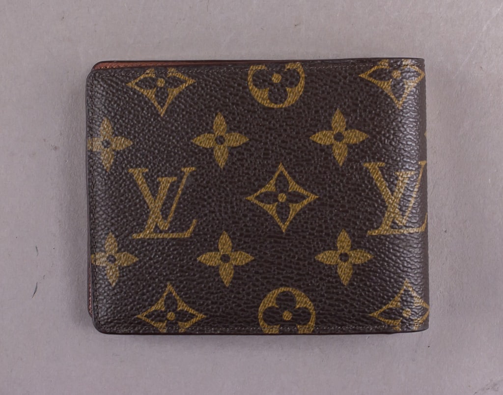 Vintage Louis Vuitton Monogram Bi-fold Wallet (1 of 7)