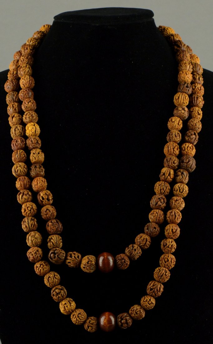 Chinese 108 Beads Wood Carved Bead Necklace: With fine craftsmanship, each wooden bead carved with continuous scenes of villages. Tassel on the end. D: 50 cm, 116 grams.