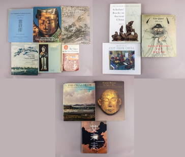 Vintage Chinese Art Books 12pc: Vintage Chinese Art Books, set of 12 volumes. A mixed collection of exhibition catalogues, scholarly texts, and art references published in the 20th century, focusing on Chinese art, history, and trad