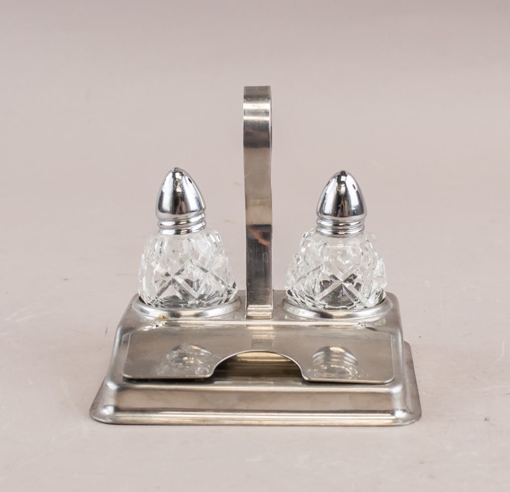 Vintage Italian Salt & Peper Shakers w/ Stand (1 of 7)