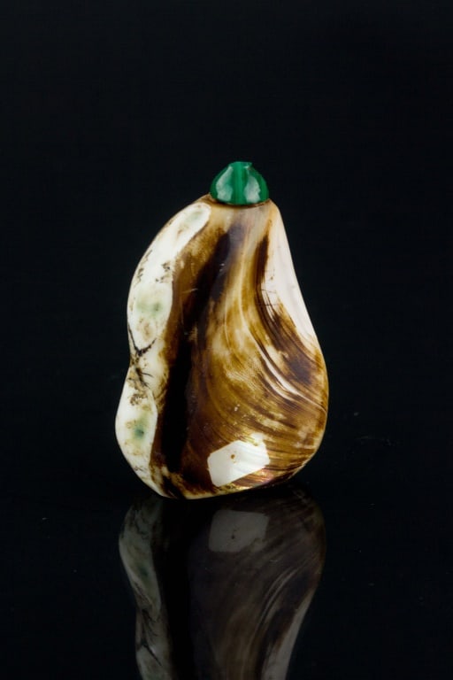 Chinese Shell Snuff Bottle w/ Green Jade Cover (1 of 4)