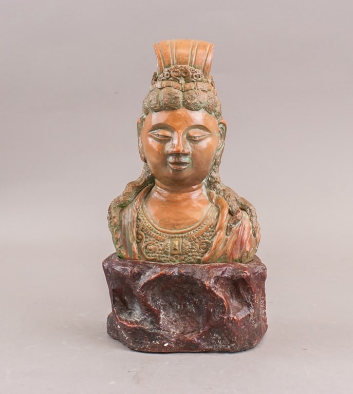 Rare Song Dynasty Stone Carved Guanyin (1 of 10)