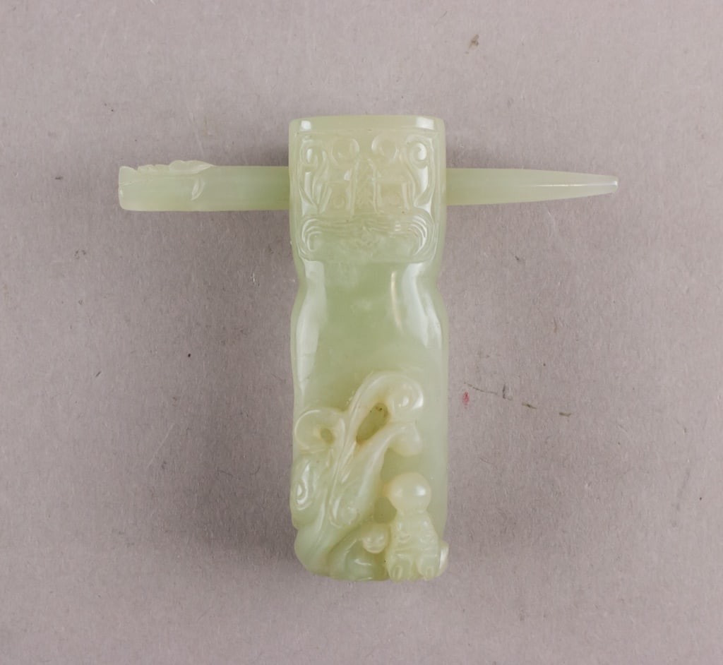 Chinese Light Green Jade Hairpin (1 of 7)