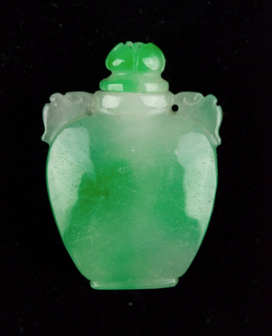 Chinese Emerald Green Jadeite Carved Snuff Bottle