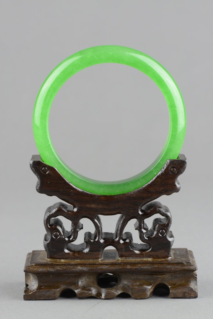 Chinese Carved Emerald Green Jadeite Bangle