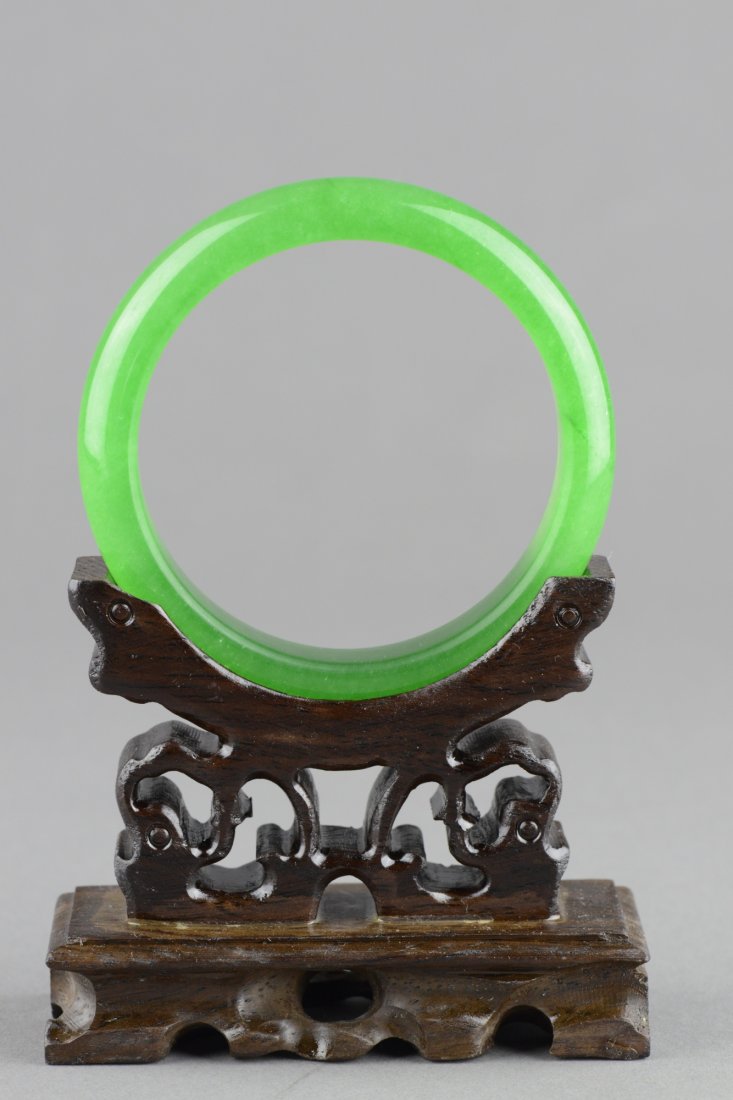 Chinese Carved Emerald Green Jadeite Bangle - 2
