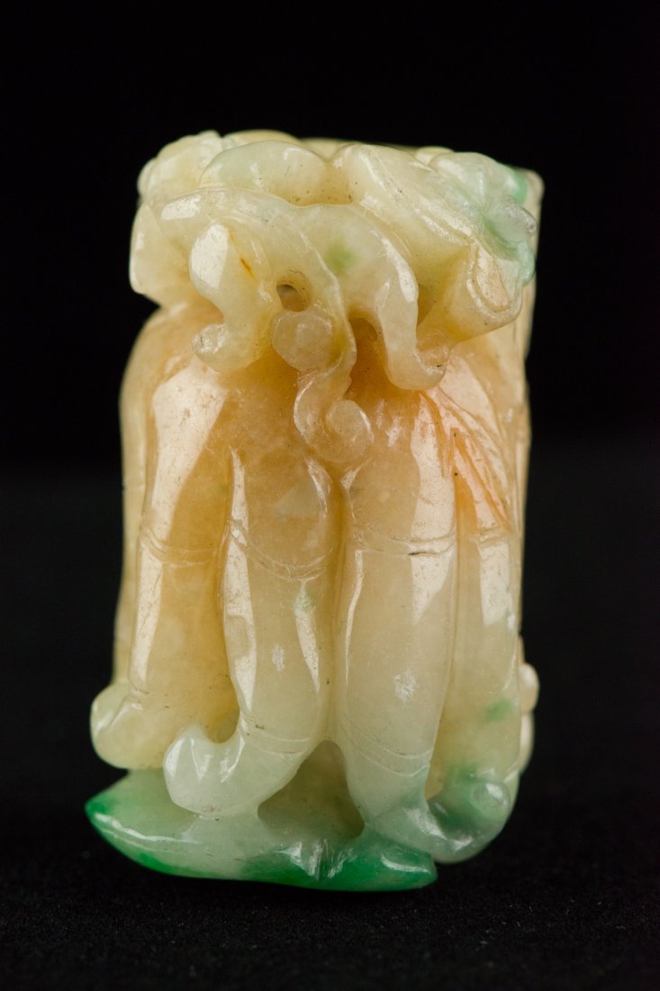 Fine Chinese Tri-tone Jadeite Carved Buddha's Hand