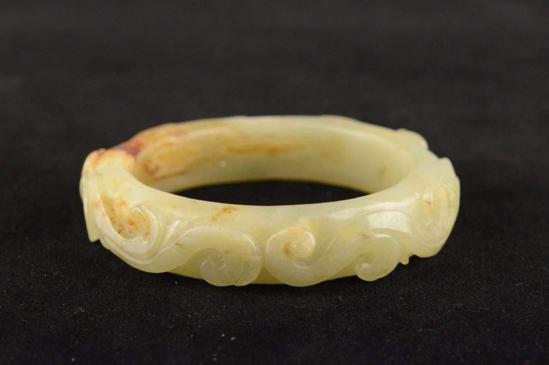 Chinese White Jade Bangle Carved Vine 17th/18thC - 3