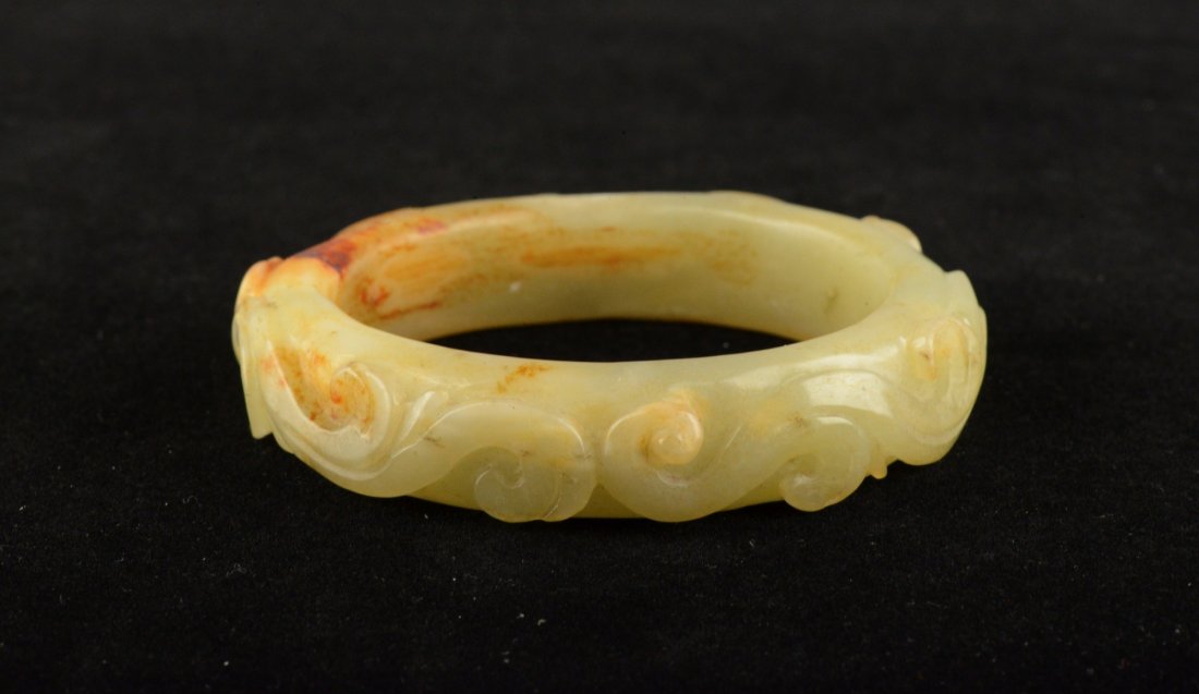 Chinese White Jade Bangle Carved Vine 17th/18thC - 4