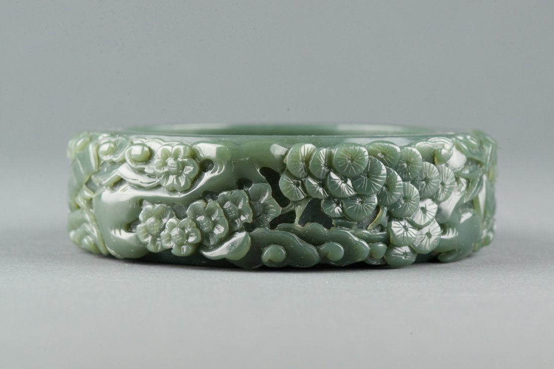 Very Fine Large Chinese Spinach Jade Carved Bangle