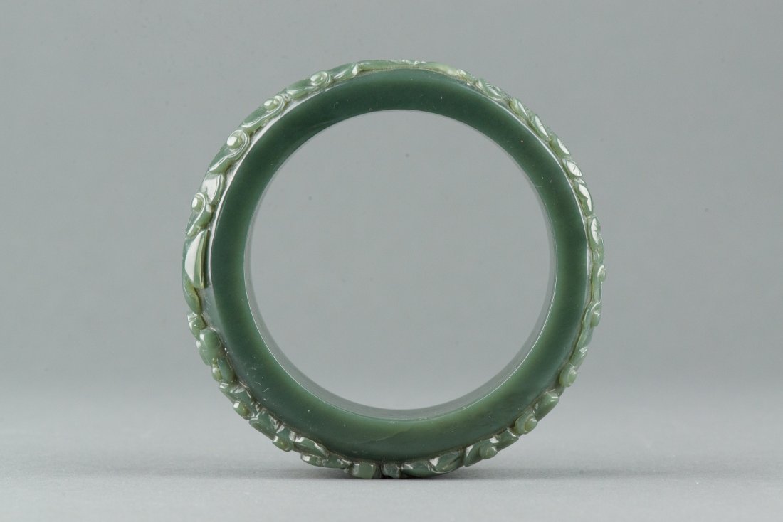Very Fine Large Chinese Spinach Jade Carved Bangle - 3