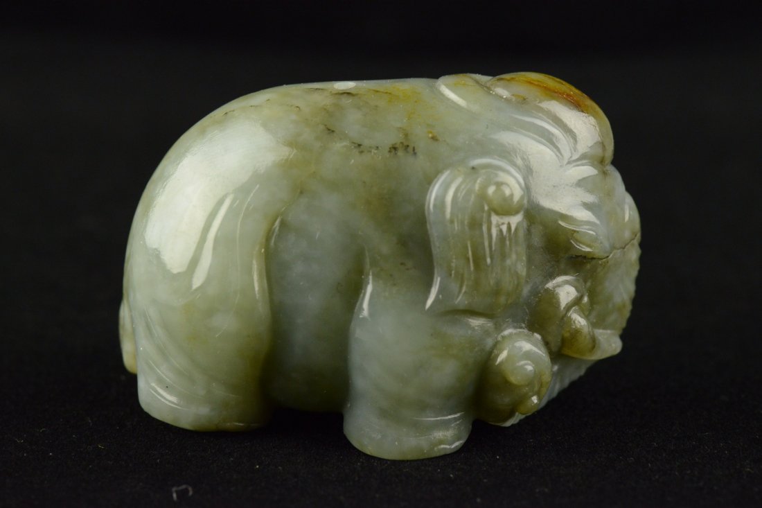 Fine Chinese Celadon Jade Carved Elephant - 2
