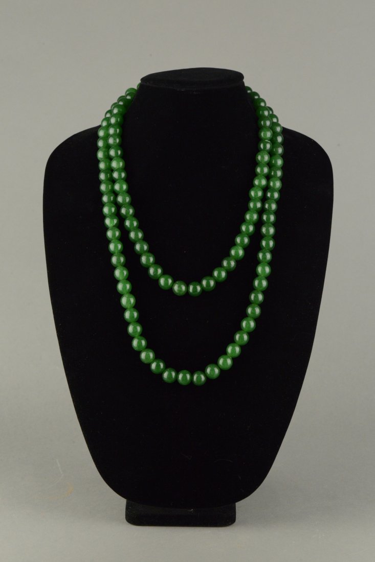 Exquisite Spinach Green Jade Necklace w 108 Beads