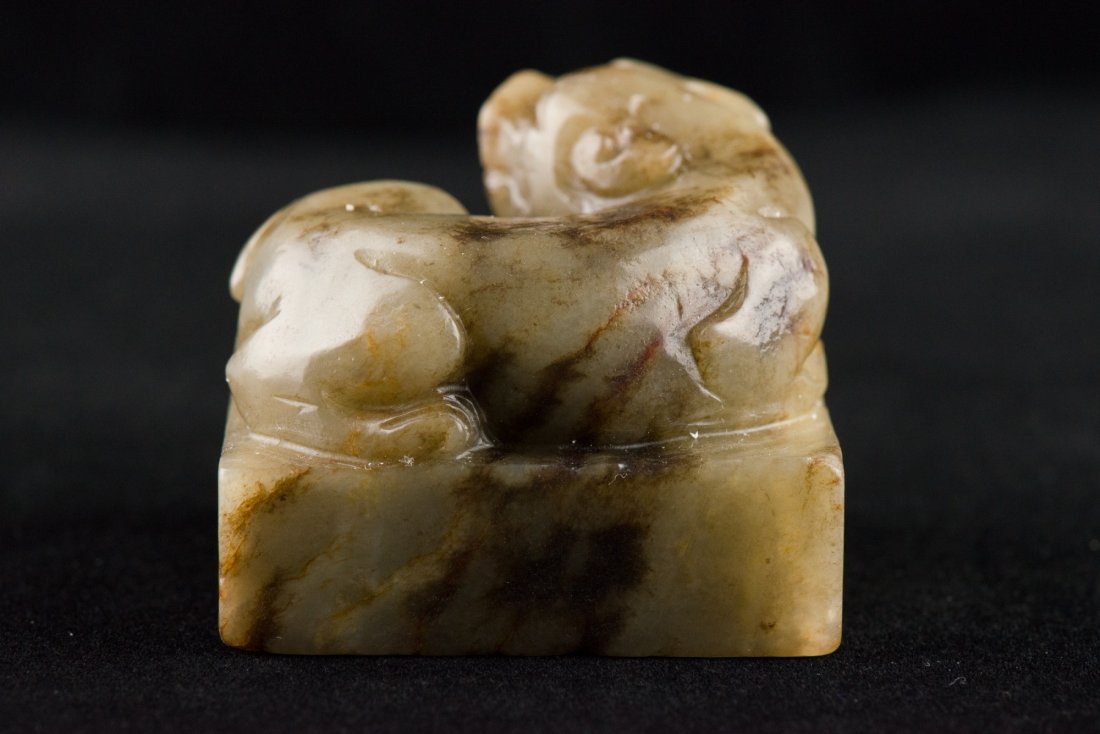 Fine Chinese White Jade Seal Surmounted Chilong - 3
