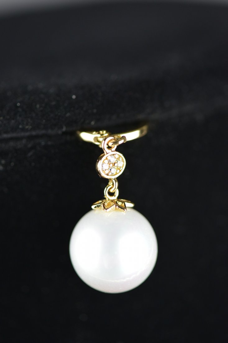 Chinese Natural Pearl Necklace & Pair of Earrings - 4