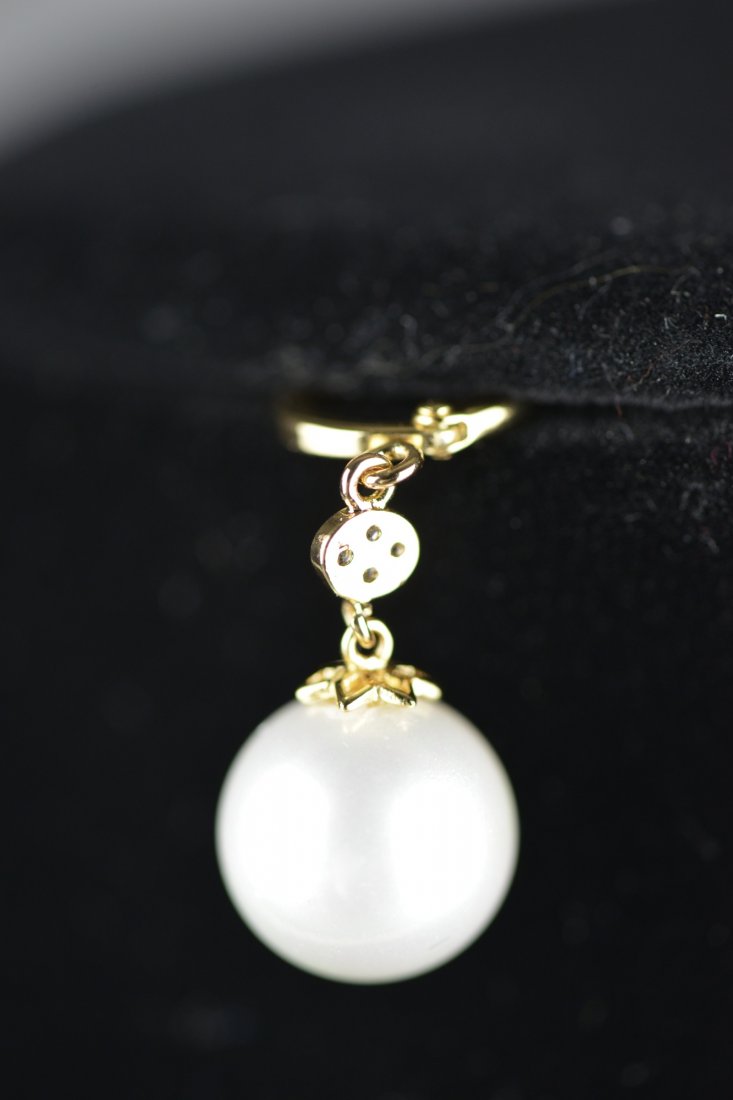 Chinese Natural Pearl Necklace & Pair of Earrings - 5