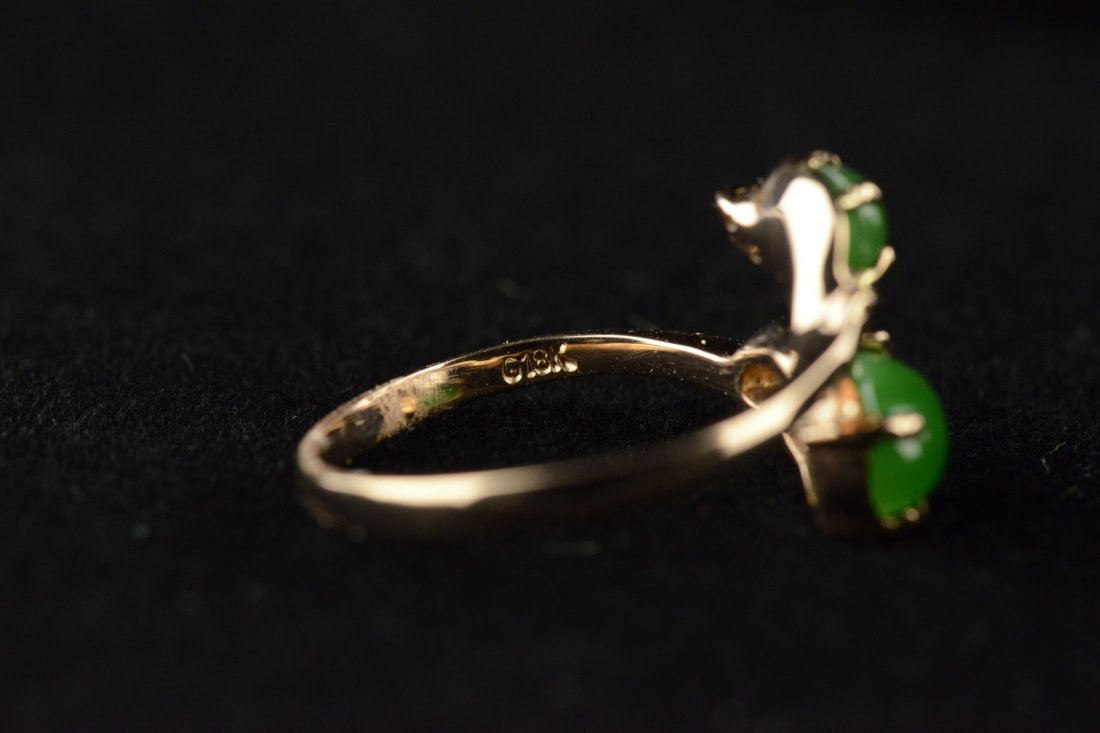 Chinese Lady's Ring 18K Gold with Green Jadeite - 4