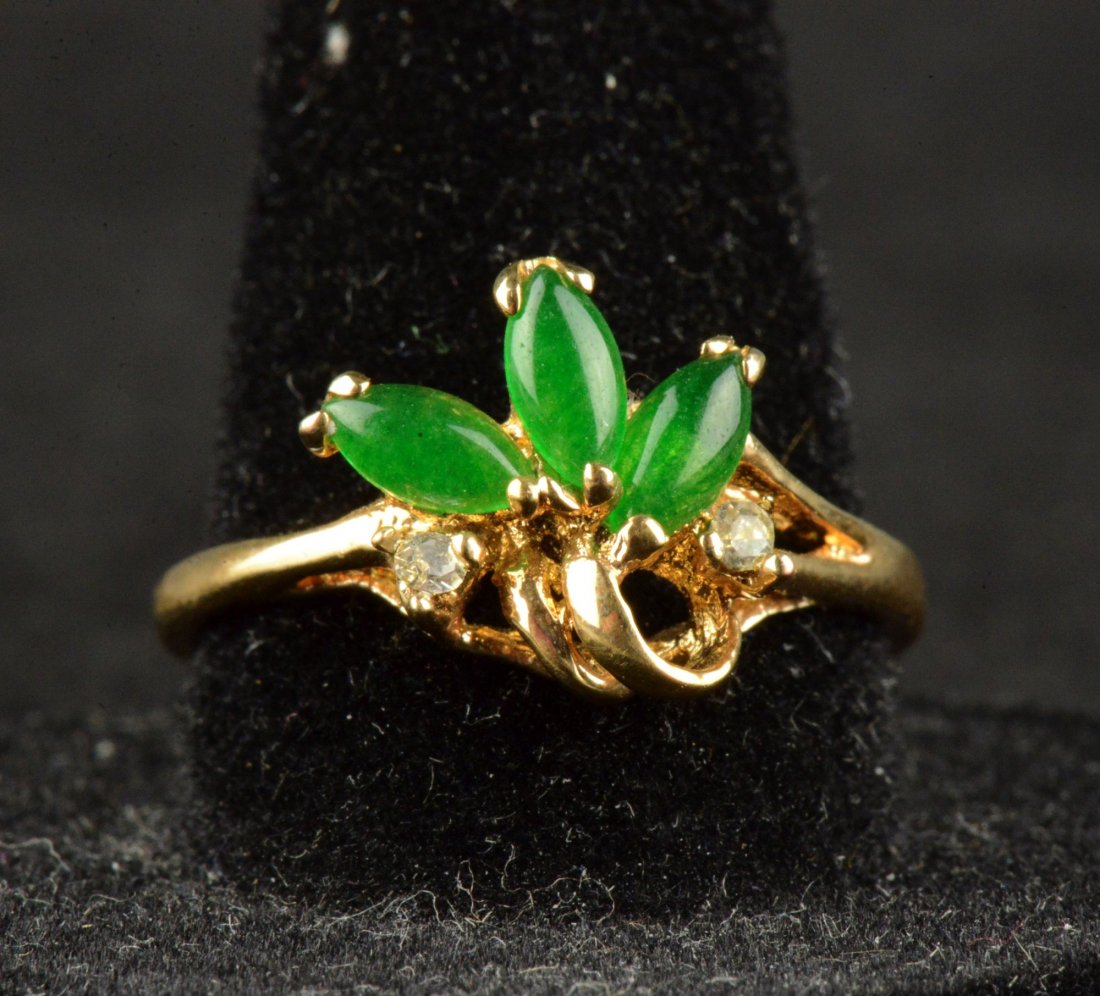 3 Pieces of Chinese Emerald Green Jadeite Rings - 5