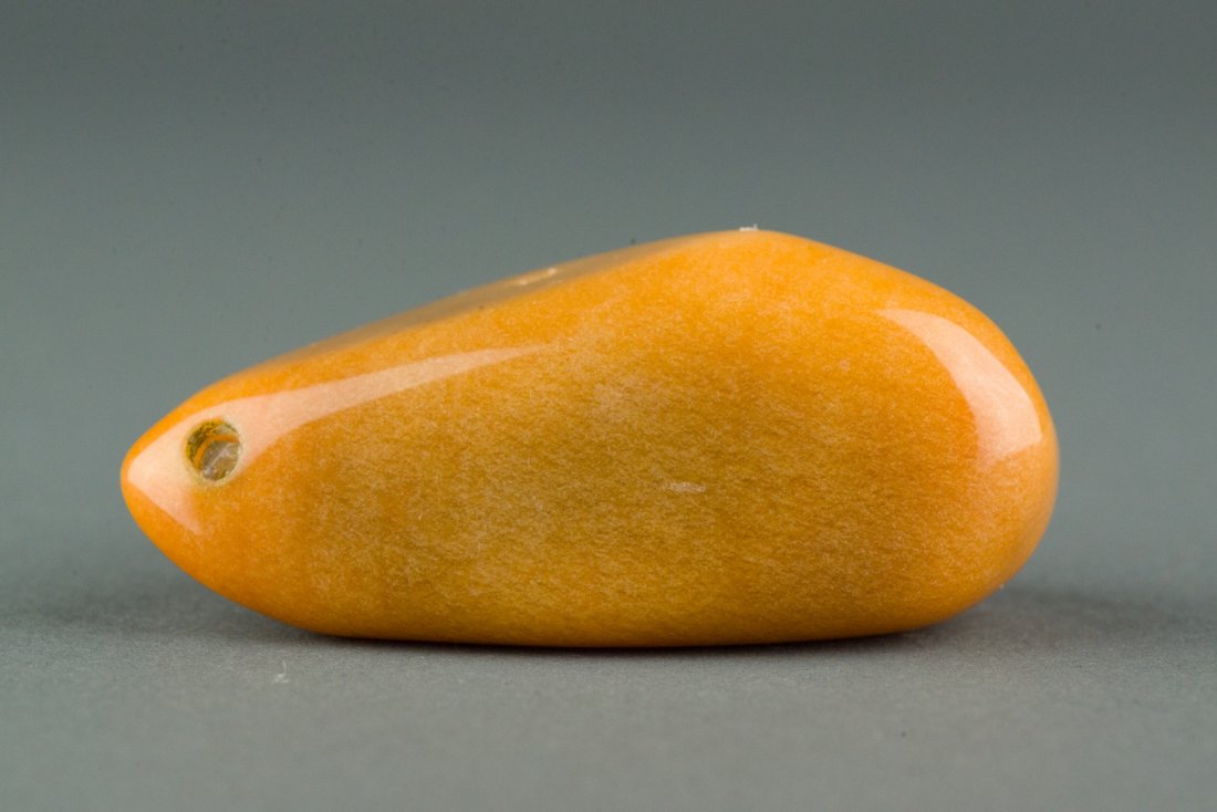 Charming Chinese Yellow Hardstone Carved Toggle - 3