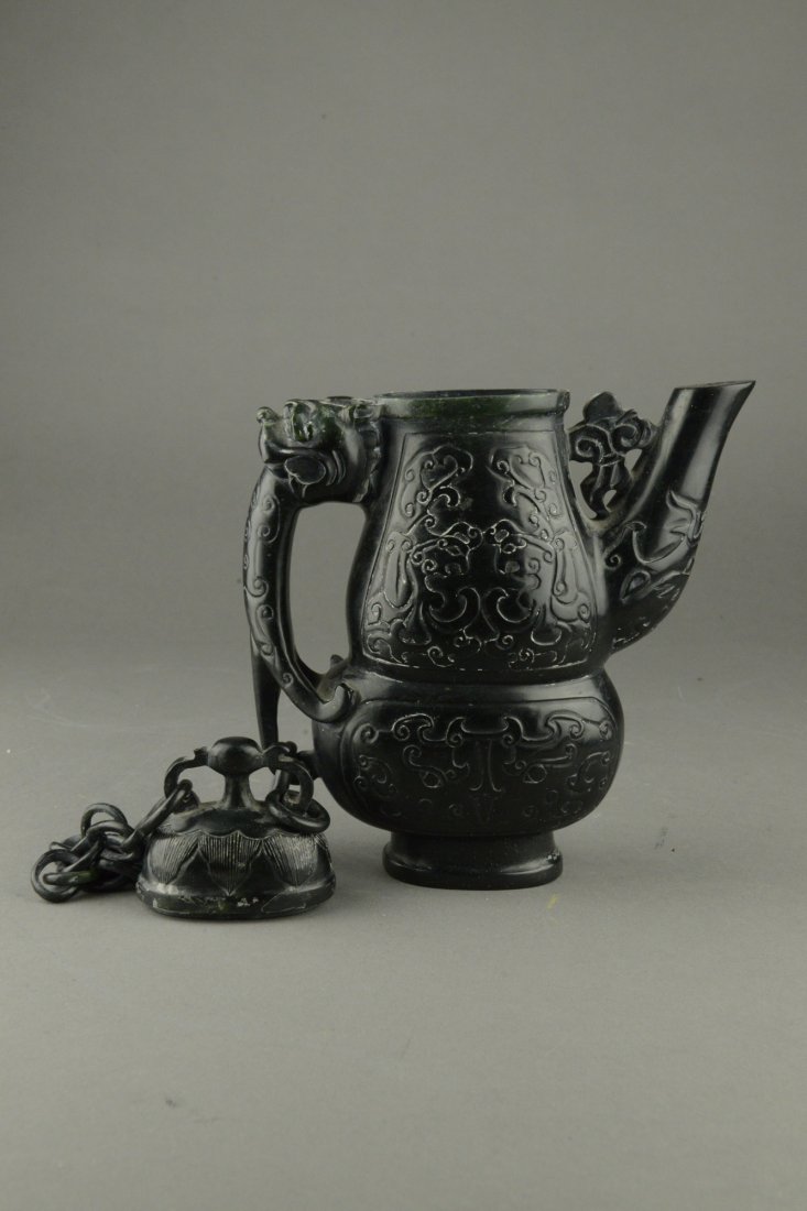 Chinese Hardstone Carved Vase with Lid and Chain - 3