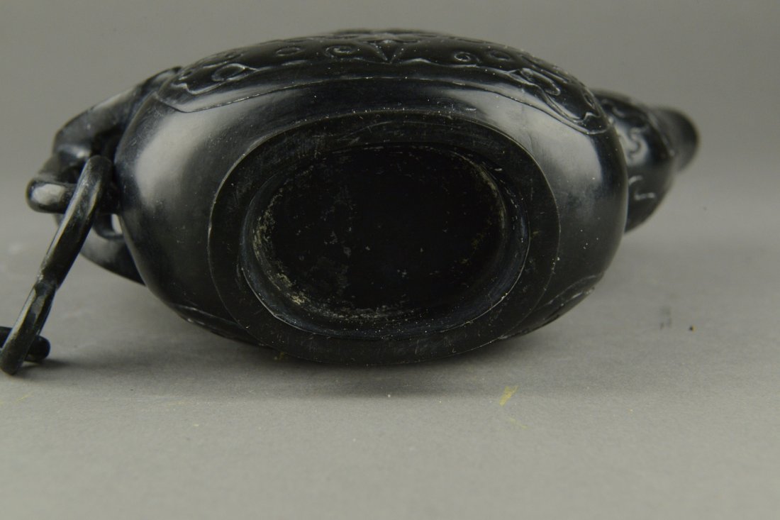 Chinese Hardstone Carved Vase with Lid and Chain - 4