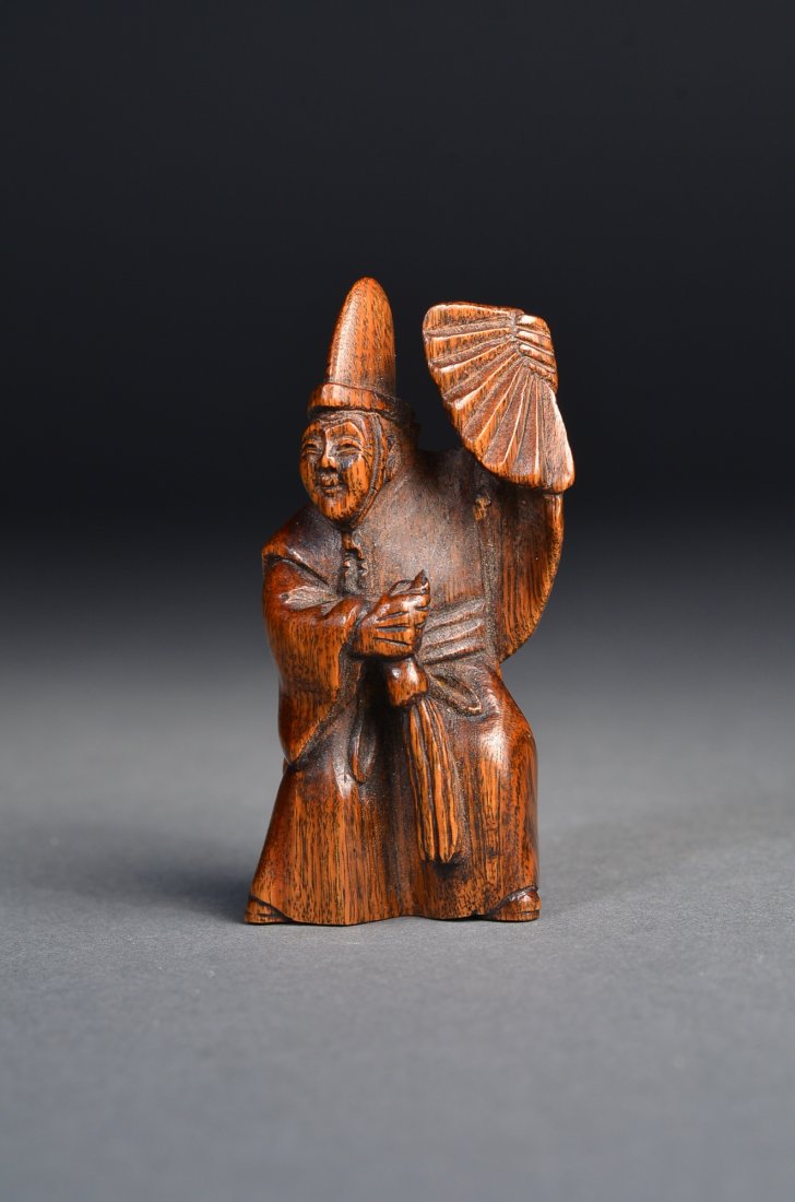 Japanese Bone Carved Immortal Netsuke Incised Mark: 日本骨雕装饰扣 Japanese bone carved netsuke of Immortal; incised two-character mark; H: 6.5 cm, 20 grams