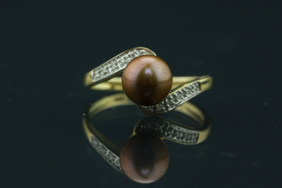 14K Yellow Gold Pearl and Diamond Ring CRV $615 (1 of 6)