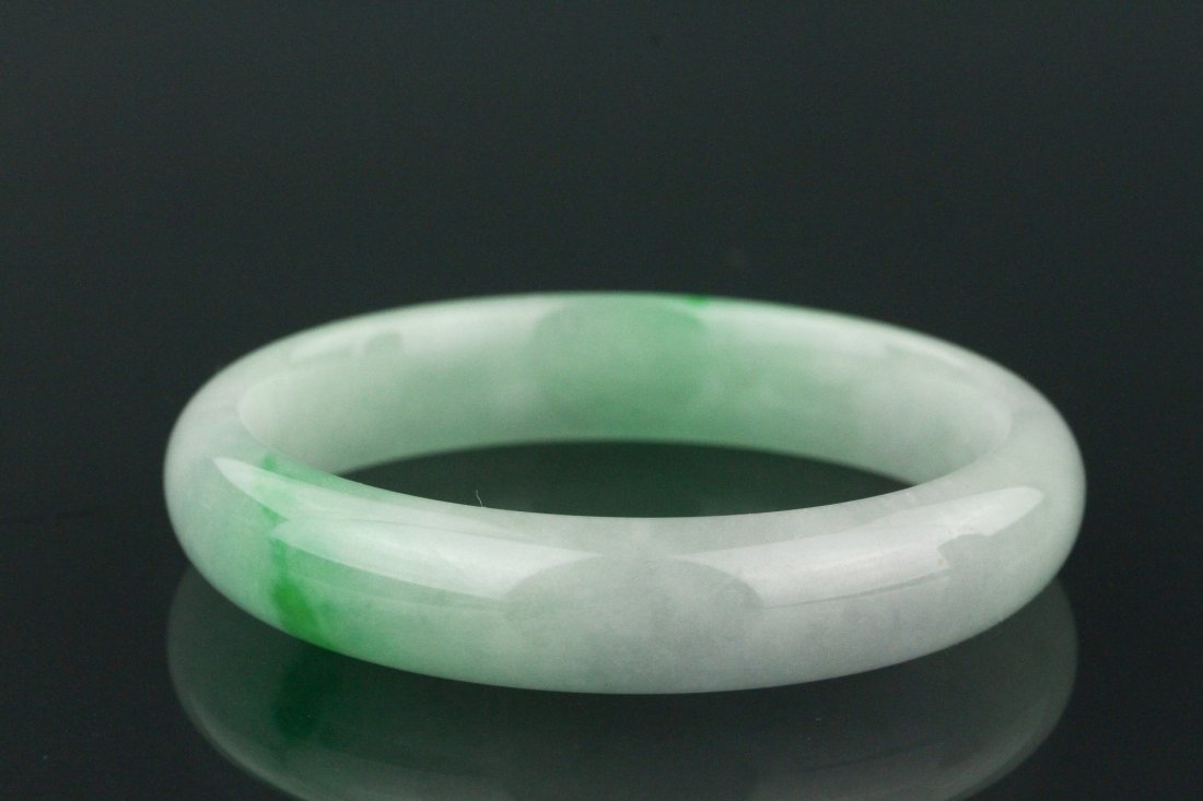 Chinese Green Jadeite Bangle (1 of 4)