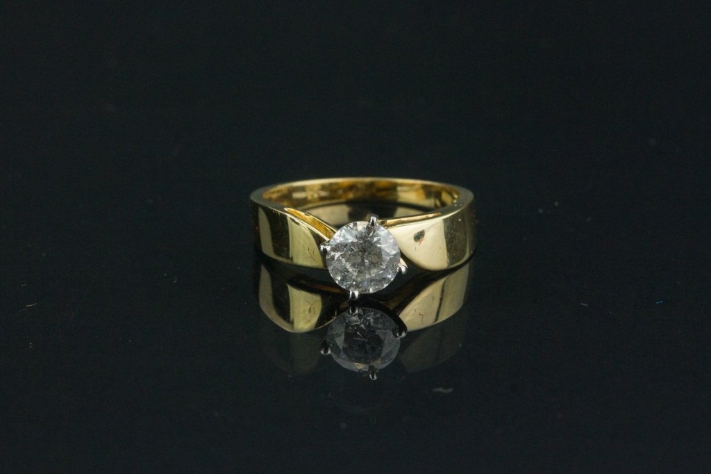 18kt Yellow Gold & Diamond (0.90ct) Ring CRV$4950 (1 of 5)