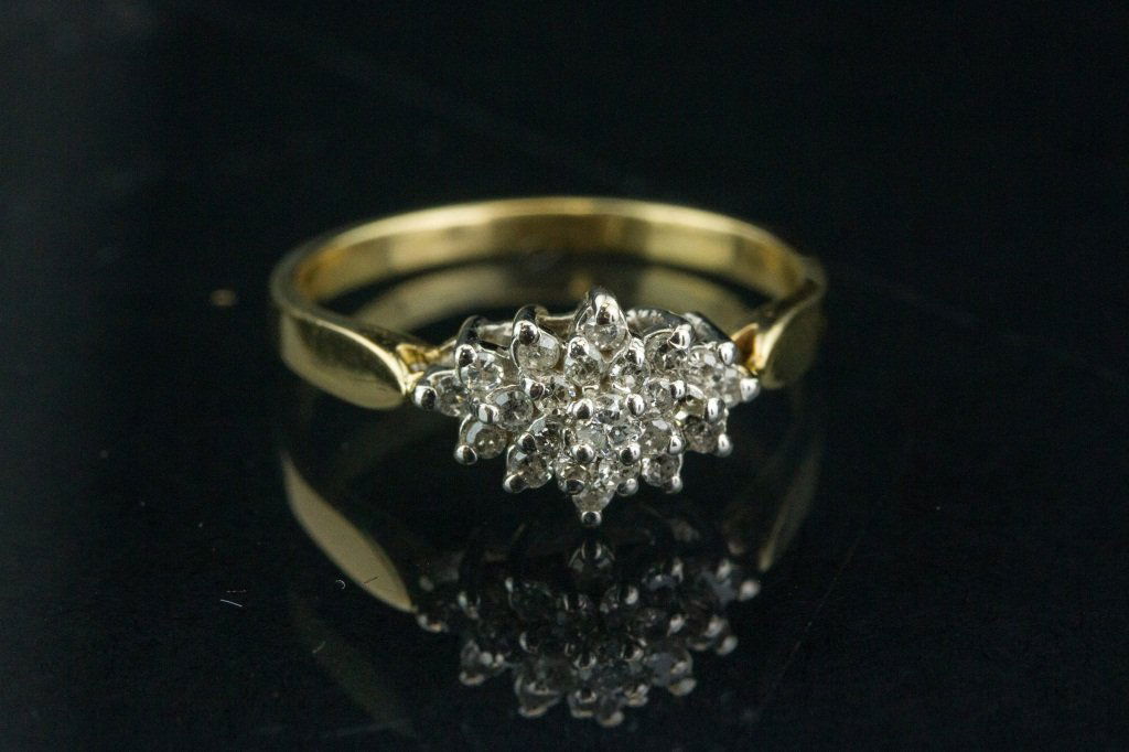 14kt Yellow Gold Diamond (0.46ct) Ring CRV$2250 (1 of 5)