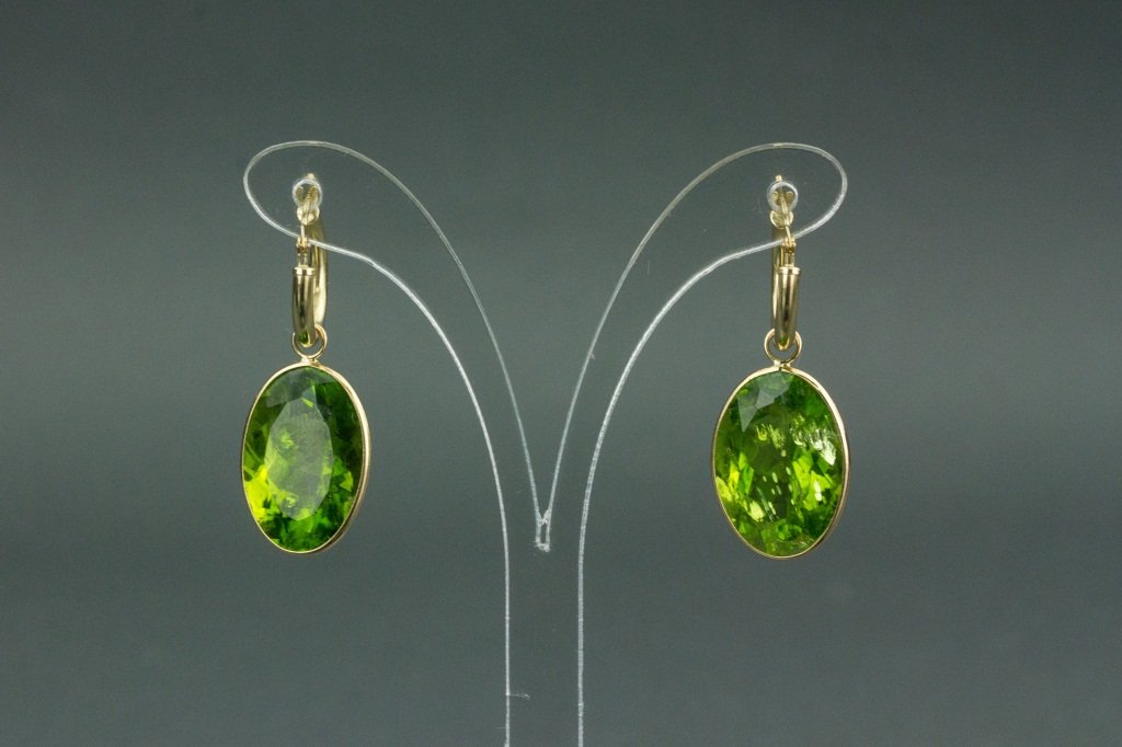 14k Gold Peridot (33.80ct) Earrings CRV$2750 (1 of 4)