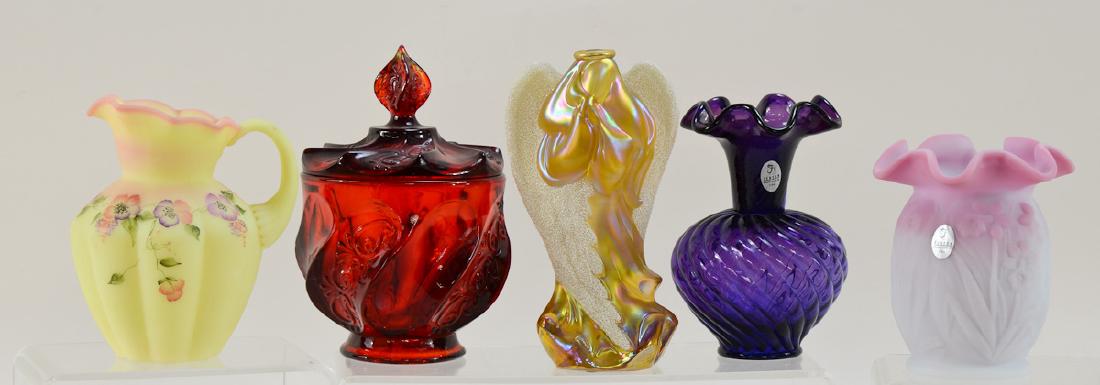 5 Pieces of Fenton Art Glass (1 of 2)
