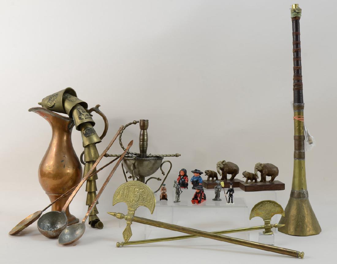 Collection of Decorative Metalware (1 of 1)