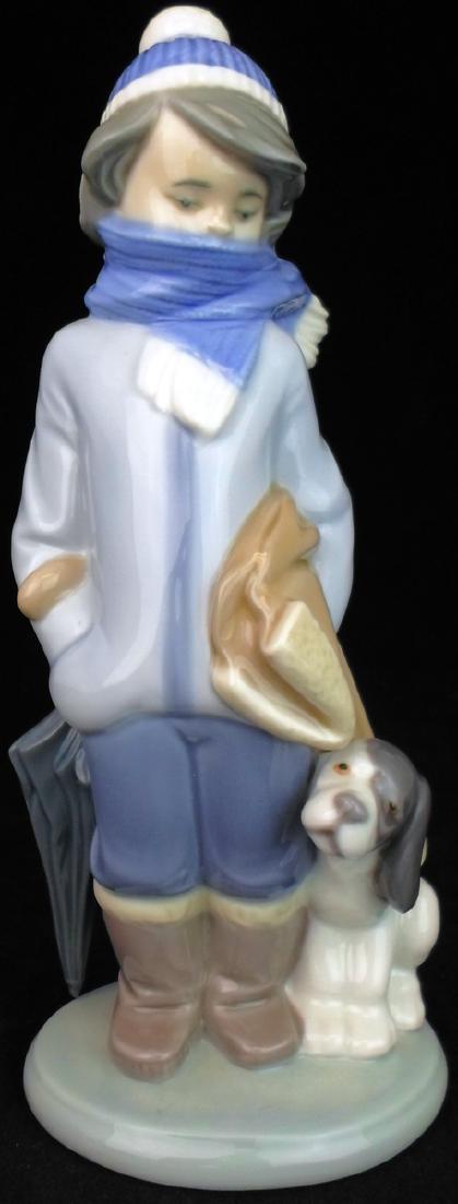 Lladro 5220 "Winter" (Boy with Dog) (1 of 5)