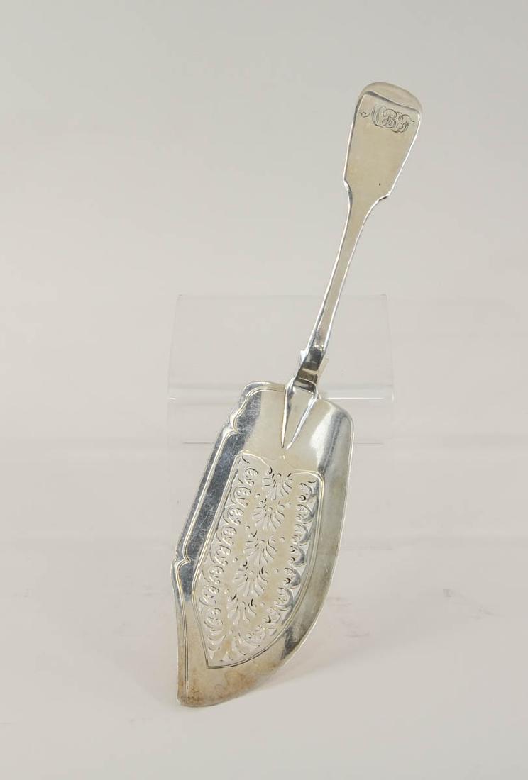 Georgian Silver Fish Server: London, Sterling Silver, Date mark for 1825. Makers Mark WT, Possibly Walter Tweedie. 12" long, monogrammed, very good condition. 5 OZT. Keywords: English, England, British, Antique, Early