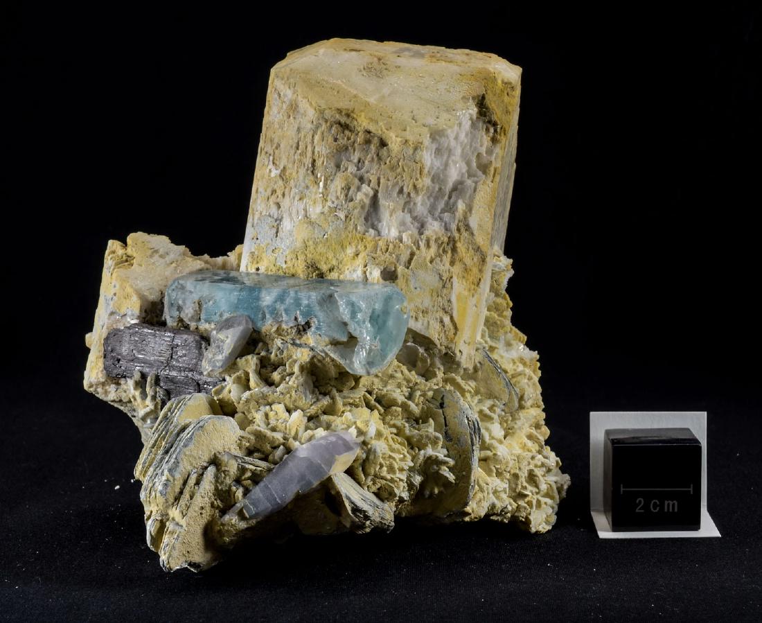 Feldspar Aquamarine Columbite Apatite (1 of 5)