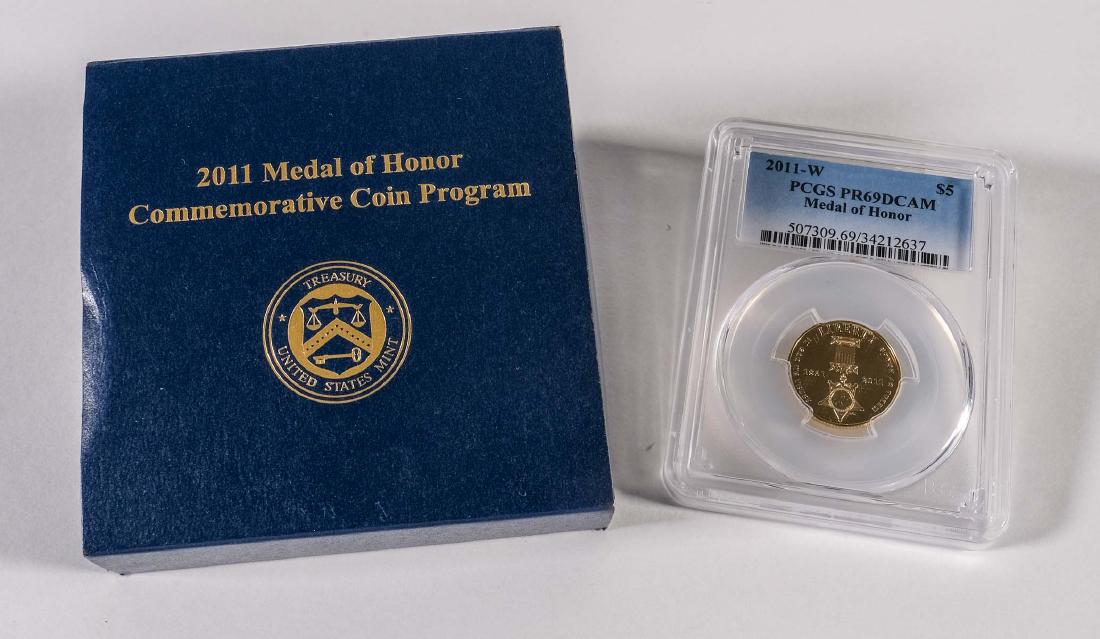 2011-W Medal of Honor $5 Proof Gold Coin (1 of 3)