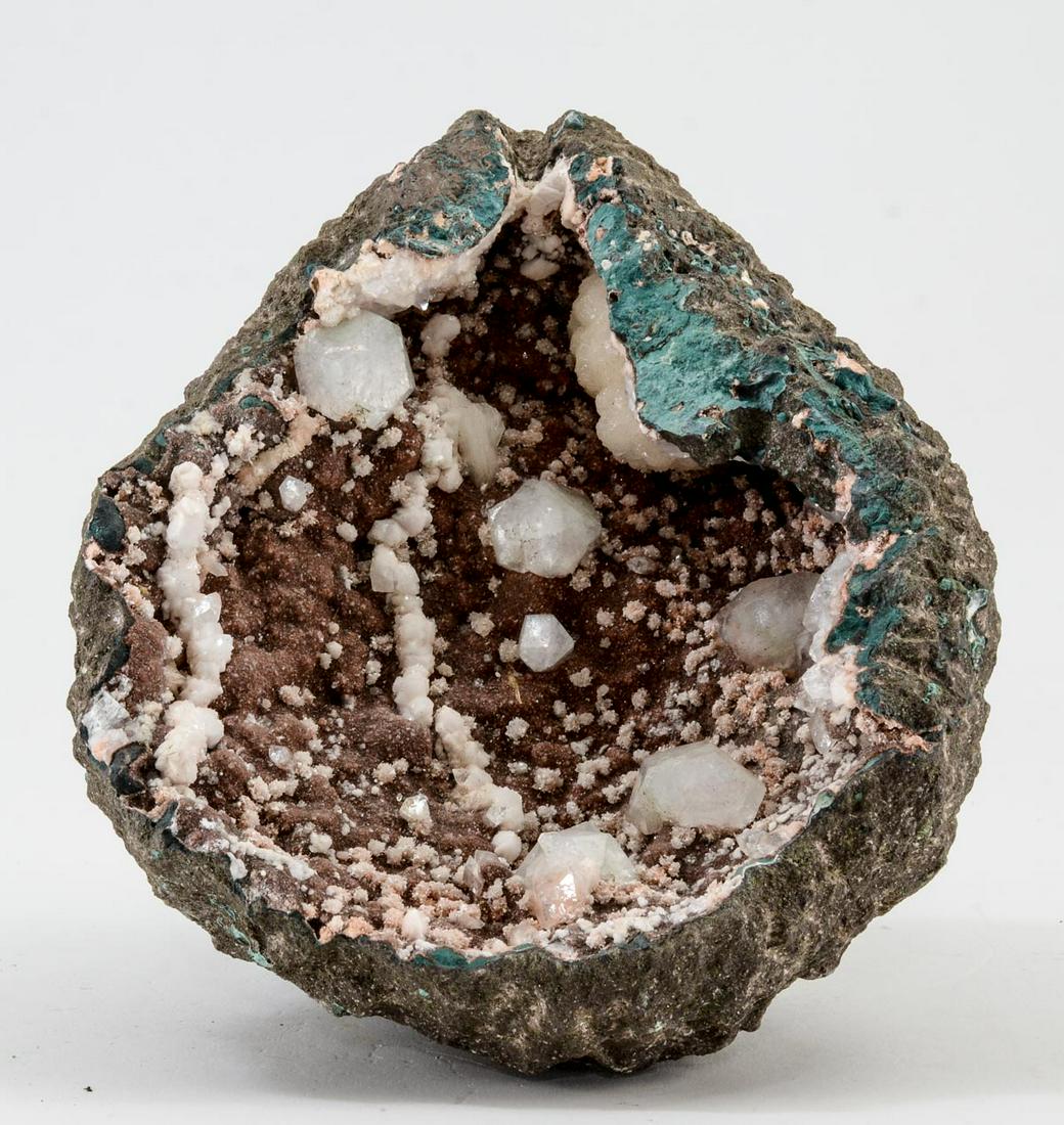 Aopohyllite and Okenite Geode: Nasik, India. 2.9 kg. 21 cm x 18 cm x 9 cm. Keywords: Rock, Mineral, Specimen, Gem, Gemstone, Crystal, PLEASE JOIN US LIVE AFTER THE ONLINE AUCTION! Special In-Person Wholesale and dealer auction - OP