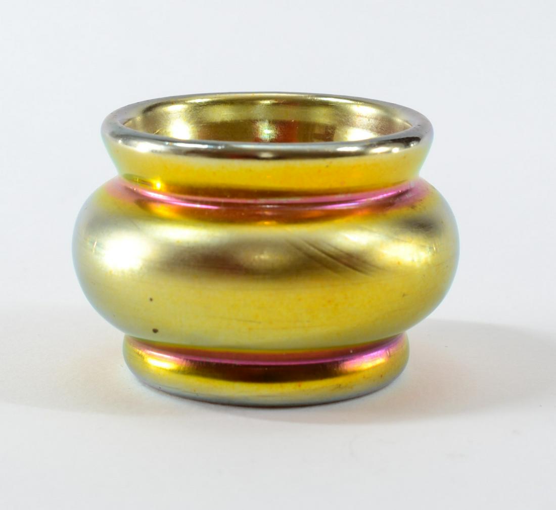 Steuben Aurene Art Glass Open Salt: Steuben gold Aurene open salt. Engraved under: 'Aurene' (no shape number). 1 1/2" diameter x 1 1/8" high. Excellent condition. Keywords: Salt Cellar, Salt Dip