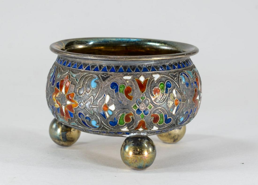 950 Silver and Enamel Open salt: Antique Silver open Salt Hallmarked 950 with unknown makers mark. 1.25" x 1.75" enamel losses. Total weight is 1.4 ozt Keywords: Scandinavian, French, Cloisonne, Chinese, Japanese, Continental
