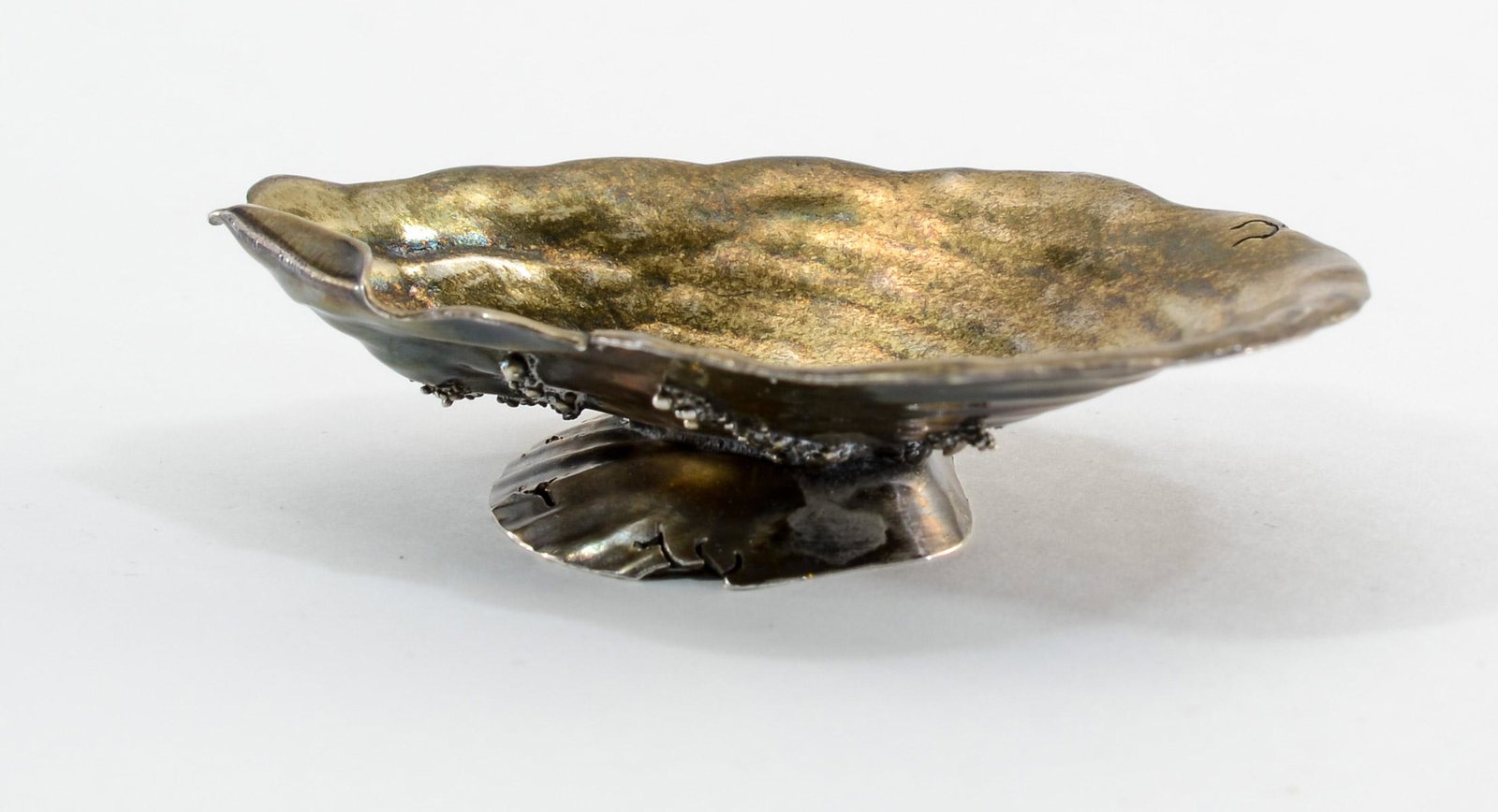 Gorham Sterling Silver Oyster Open Salt: Figural Oyster and coral form Sterling Silver salt cellar. Hallmarked with Lion, Anchor, and G, STERLING with number 2035. .5" x 2" x 1". .3 OZT. Excellent Condition. Keywords: Antique, American, Vict