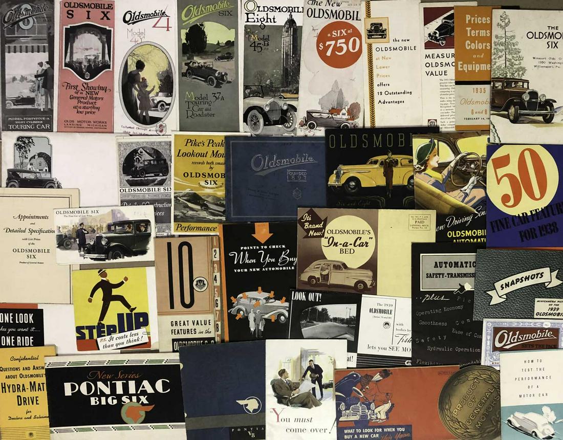 1930-1942 small size GM car brochures (1 of 3)