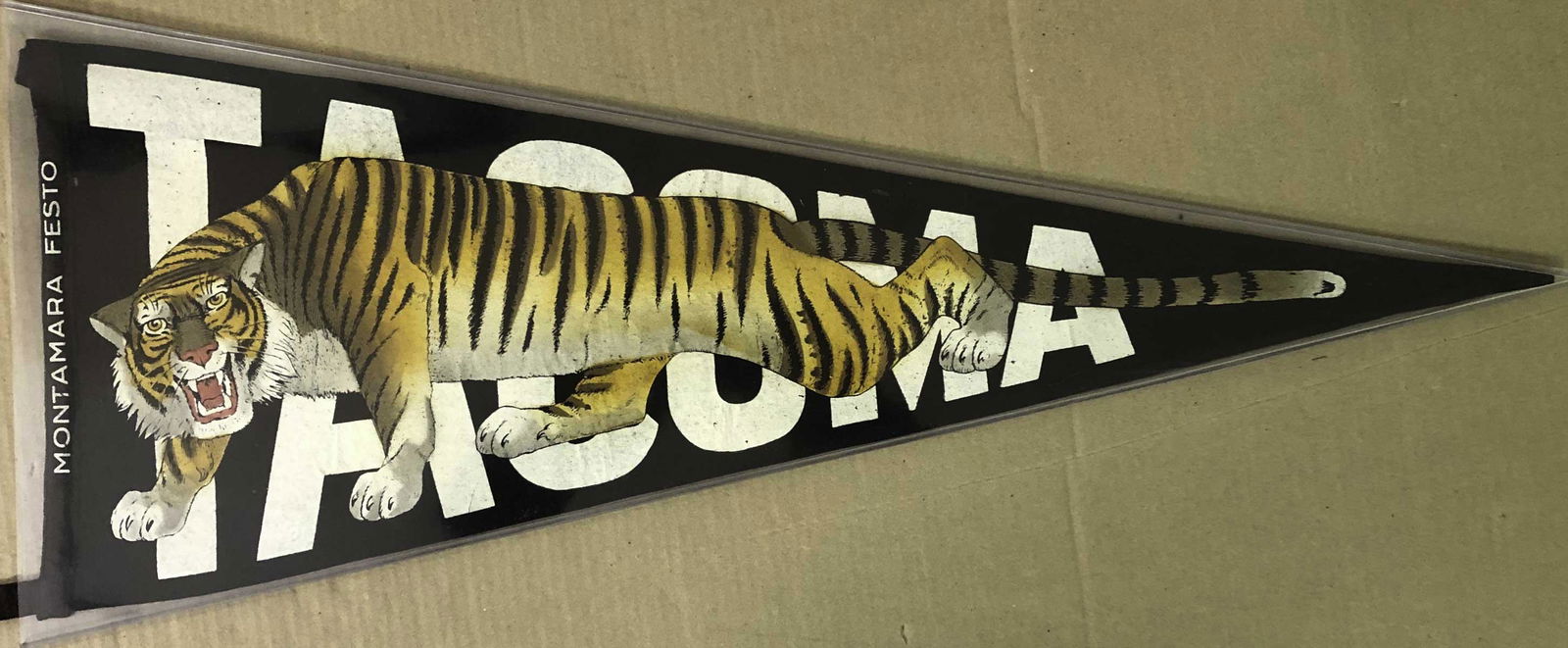 Montamara Festa pennant - exceptional tiger graphi (1 of 1)