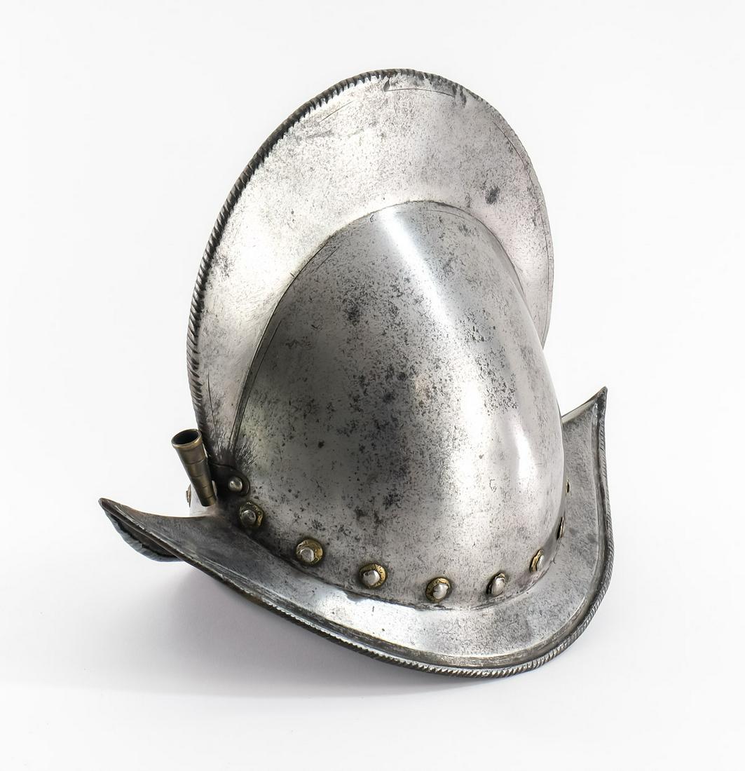 Antique Armor: 16th Century Spanish Morion (1 of 4)