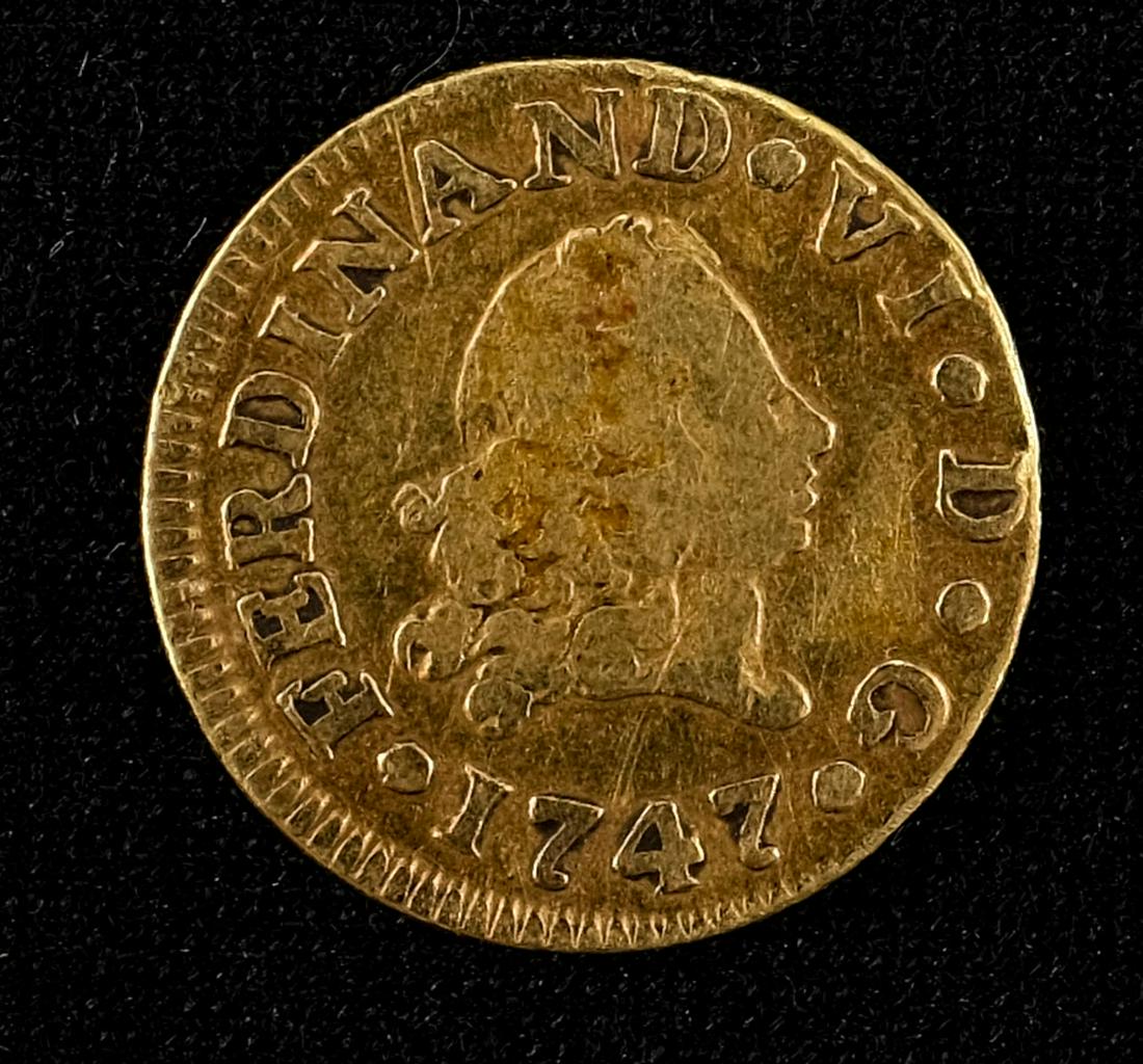 1747 1/2 Escudo Spanish Gold Coin (1 of 4)