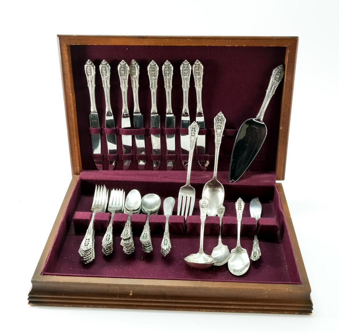 Wallace Sterling Flatware: Rosepoint: Rose point Pattern By Wallace Silversmiths. Service for Eight including: Eight 7" forks, eight 6.25" salad / desert forks, eight 6" tea spoons, eight 6" soup spoons, eight 5.5" solid butter knives, ei