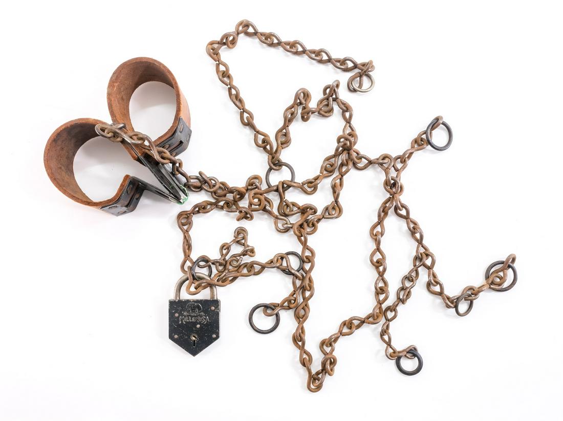 J.R. Clancy Shackles & Miller USA Padlock (1 of 4)