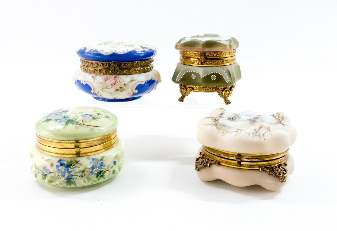 4 Victorian Glass Dresser Boxes (1 of 9)