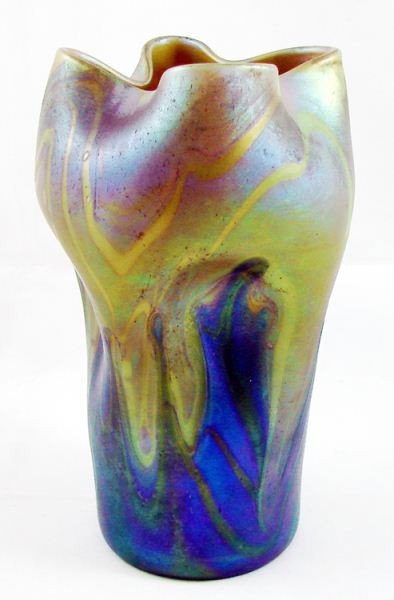 7.25" Signed Loetz Phanomen Glass Vase: Signed inside ground pontil: "Loetz Austria" Excellent condition.