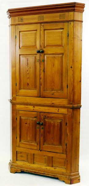 11: Antique Pine Corner Cupboard - 11: Antique Pine Corner Cupboard